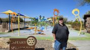 PICTURES/This and That/t_Brian and splash park.jpg